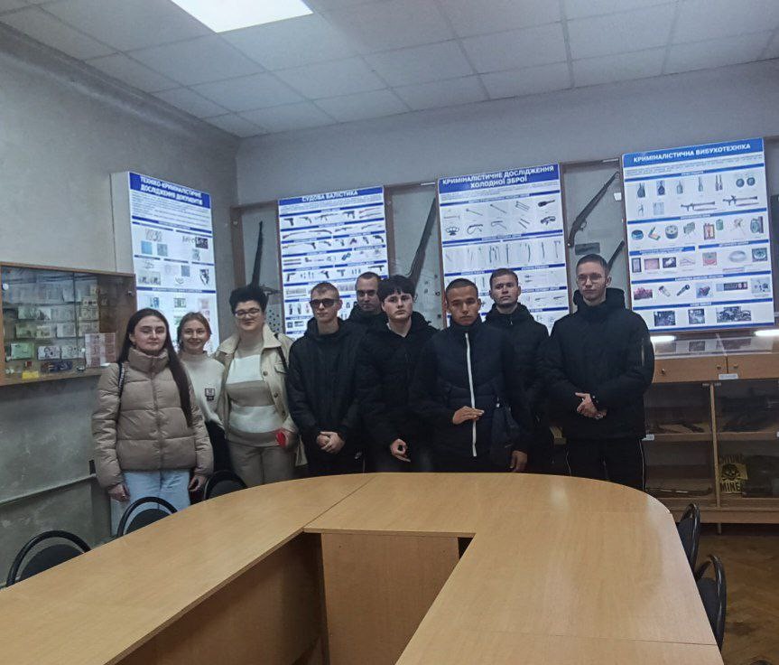 Служити Закону і Україні - це почесно! 👮♂️ - Фото №1 Служити Закону і Україні - це почесно! 👮♂️ - Фото №1