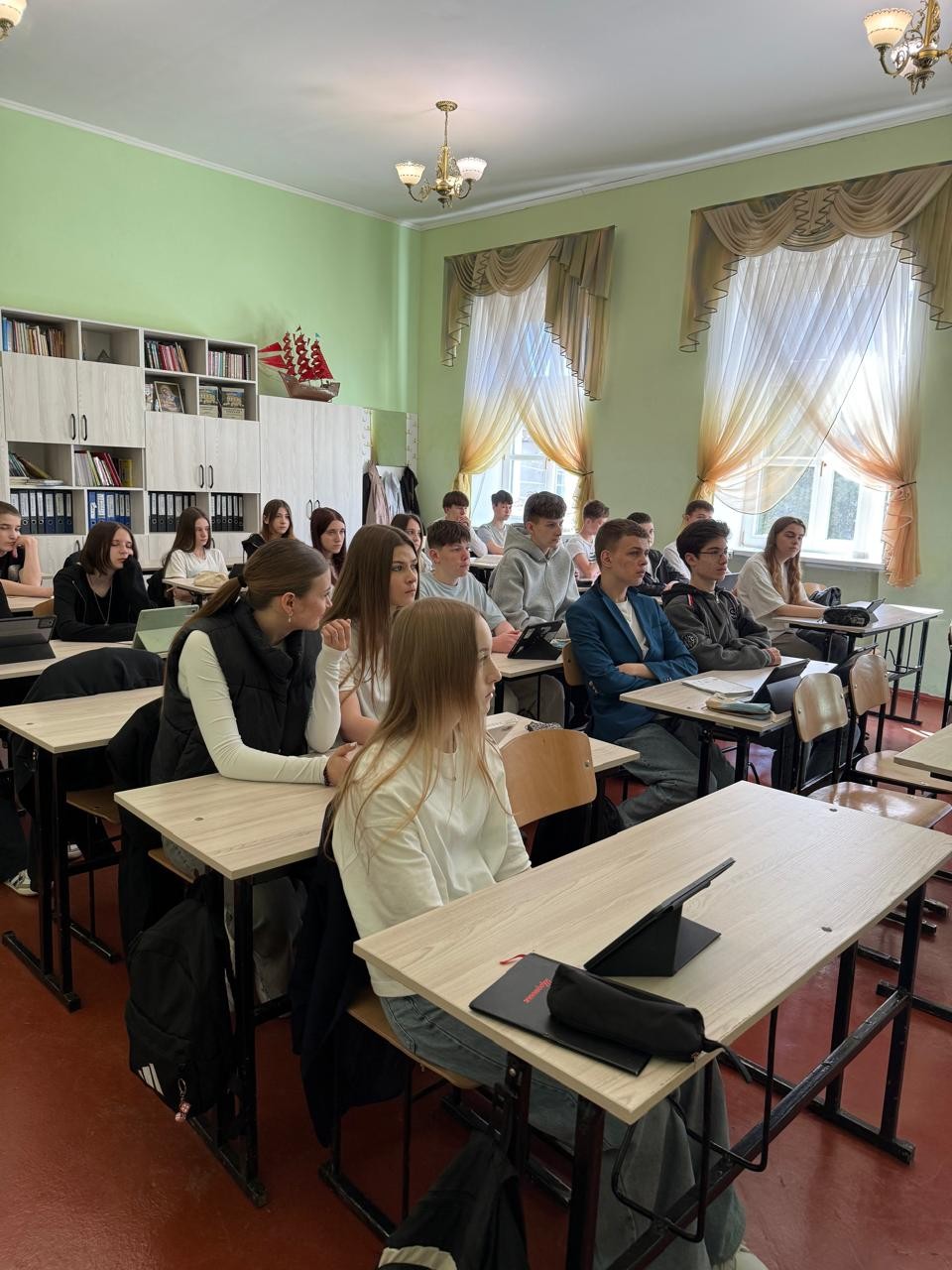 Запрошуємо стати професіоналом залізничної галузі! - Фото №9 Запрошуємо стати професіоналом залізничної галузі! - Фото №9